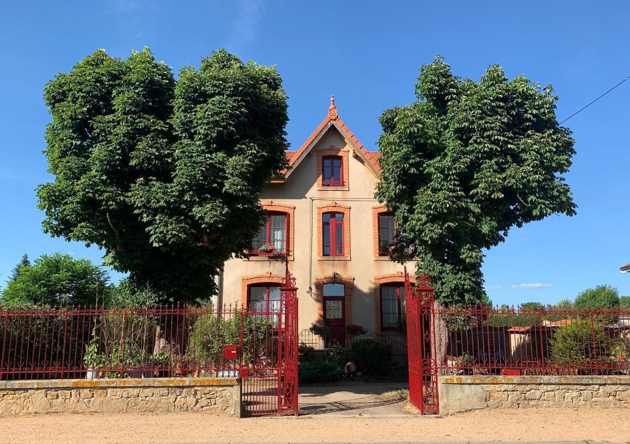 MAS TERRE Chambres d'Hôtes Lezoux Exterior foto